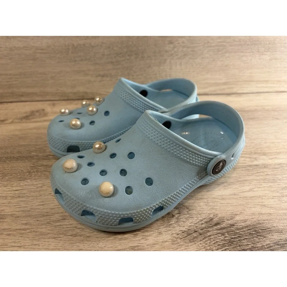CROCS clogs slip